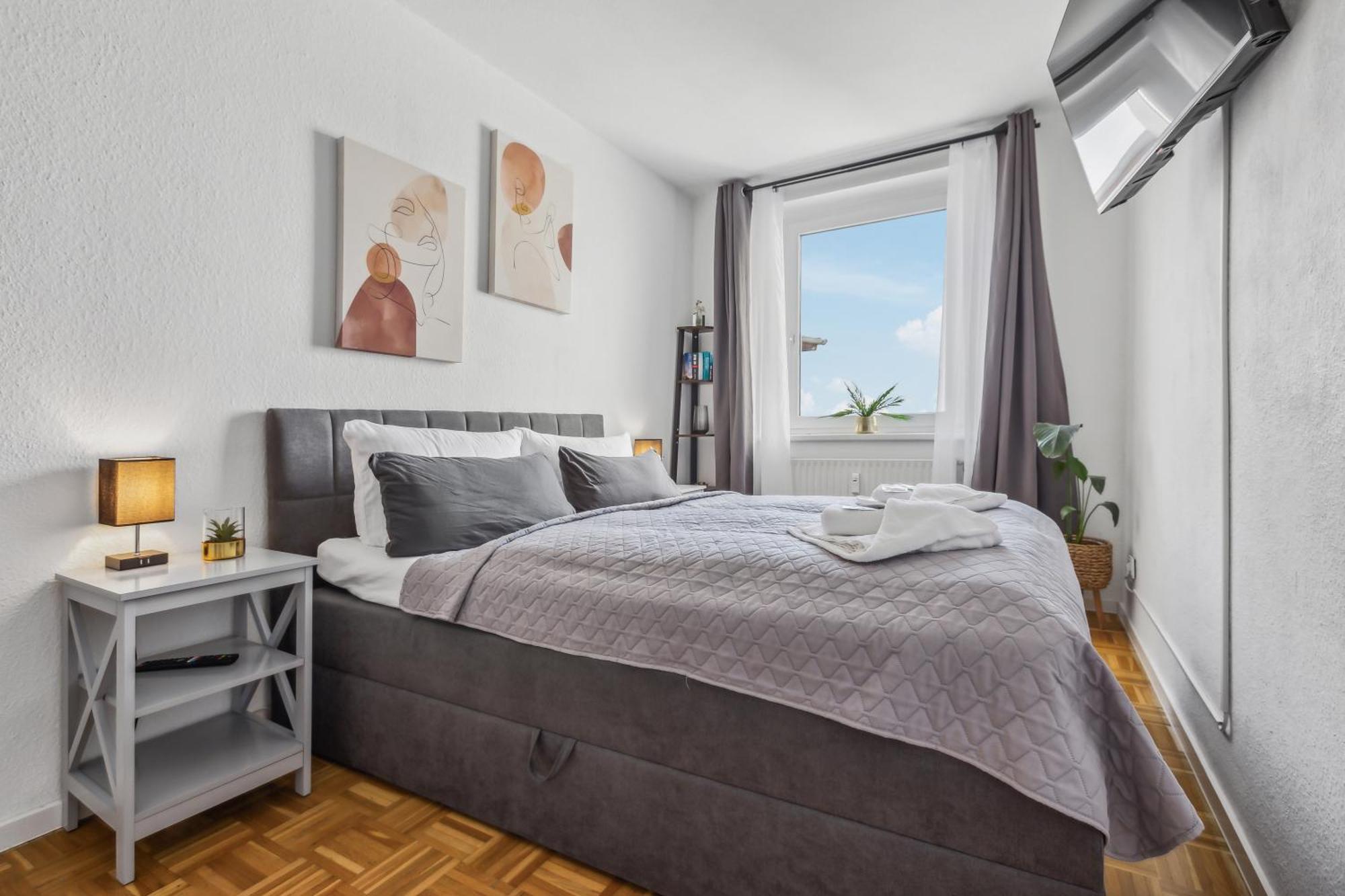 Sunrise - Zentral - Stilvoll - Komfortabel - Waschtrockner Appartement *